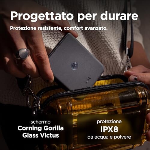 Motorola Razr 50: Innovazione nel Design Flip - immagine 2